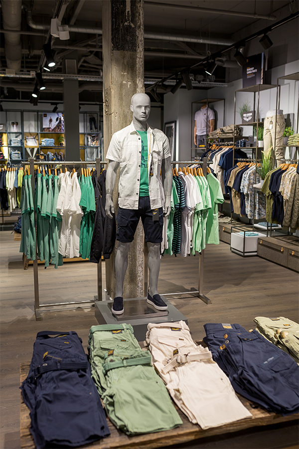 16. Maddox Jeans - Eggert Purmerend - Winkel